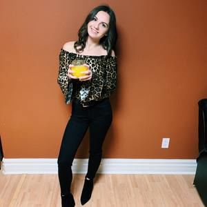 Meet your Posher, Sydni